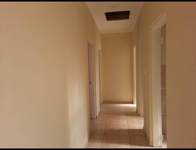 3 BEDROOM HOUSE FOR SALE IN VANDERBIJLPARK CE7